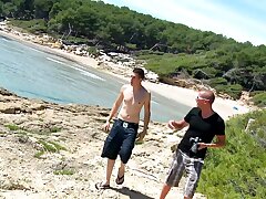 2 Horny Guys Pummeled on The Beach