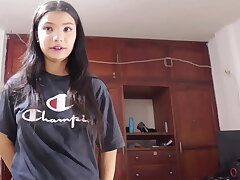 AMIGO pone una gran polla y se folla la boca de la Vecina mientras el programa ? creampie ?oral - porn en espanol - real casero